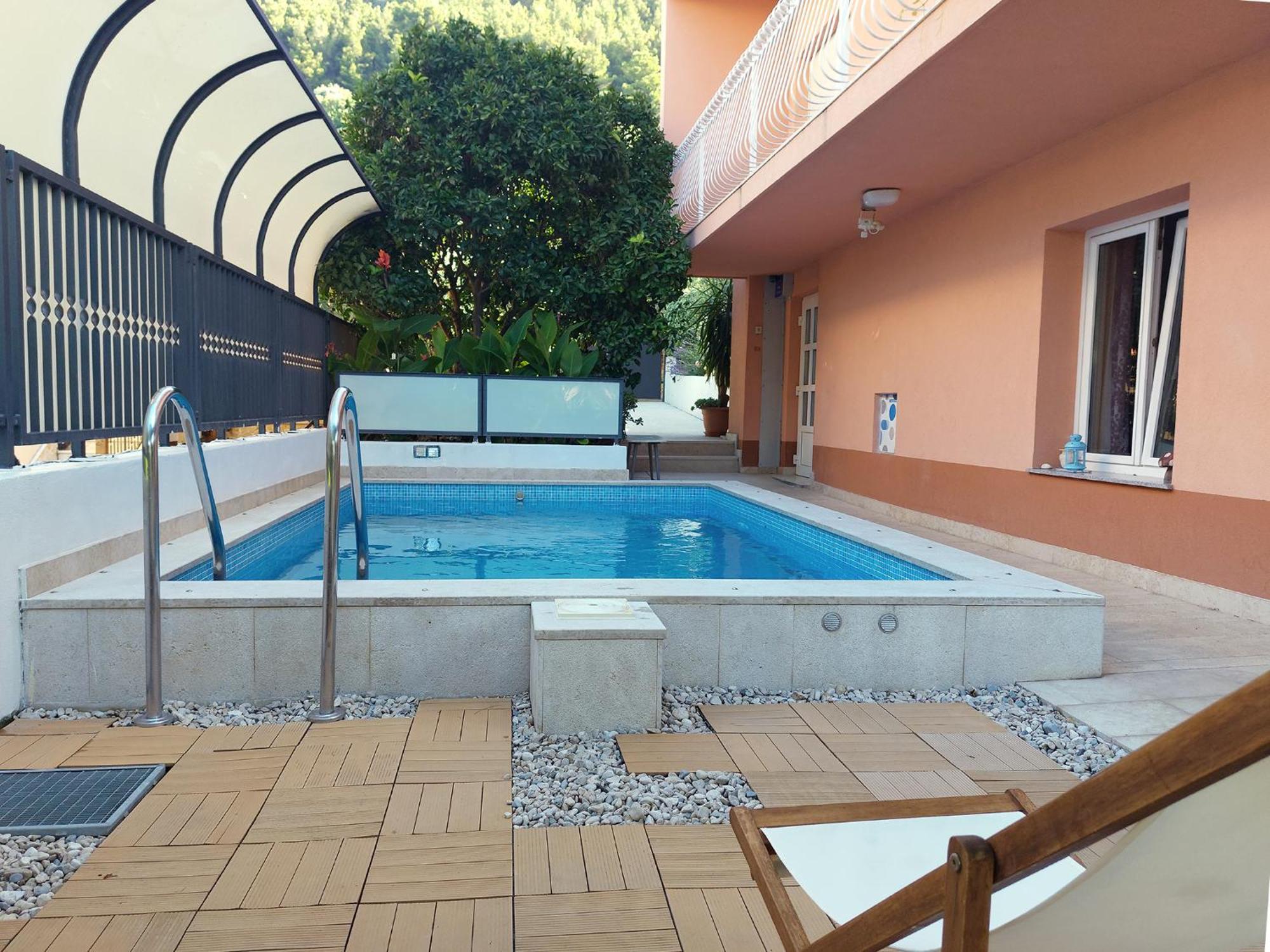 Poolside Paradise - A Hidden Gem In Split Exterior foto