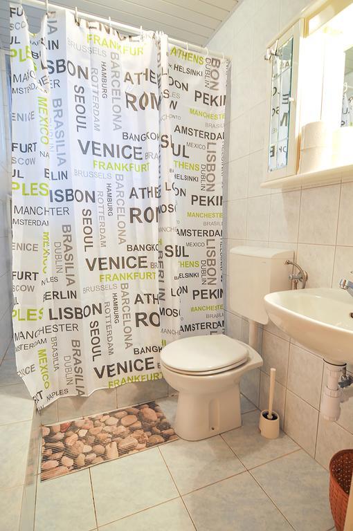 Poolside Paradise - A Hidden Gem In Split Exterior foto